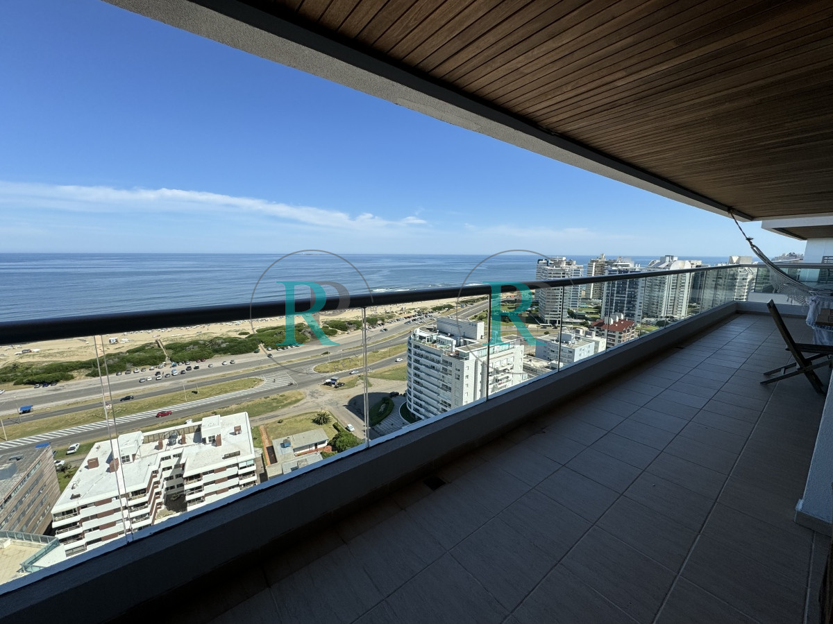 Apartamento ID.2284 - Punta del Este, 3 dormitorios con vista directa al mar