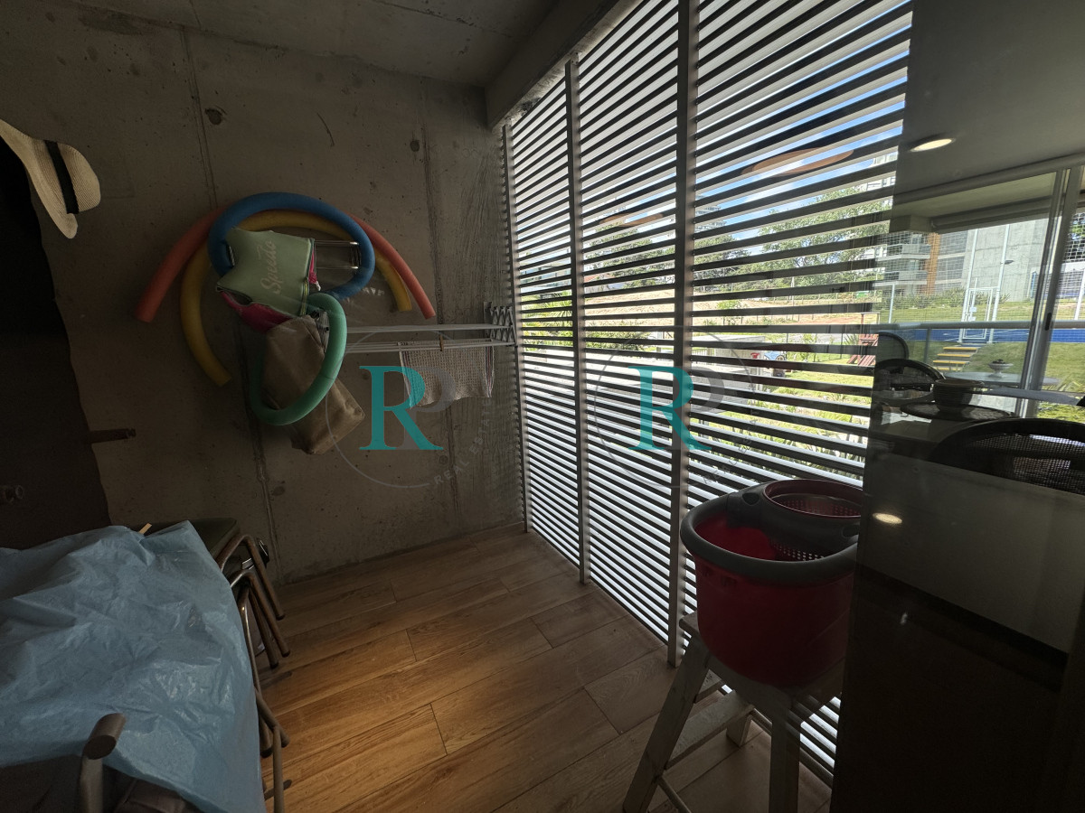 Apartamento ID.2409 - Playa Mansa apartamento 2 dormitorios 2 baños 