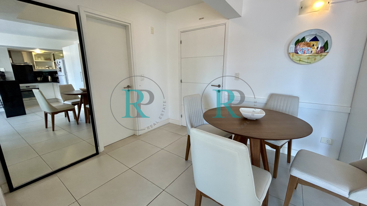 Apartamento ID.2125 - Apartamento de dos dormitorios a metros de playa brava y mansa en Punta del Este