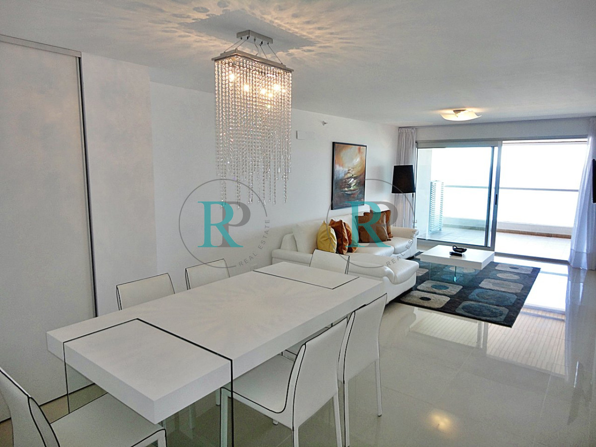 Apartamento ID.2284 - Punta del Este, 3 dormitorios con vista directa al mar