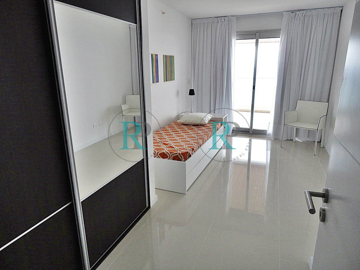 Apartamento ID.2284 - Punta del Este, 3 dormitorios con vista directa al mar