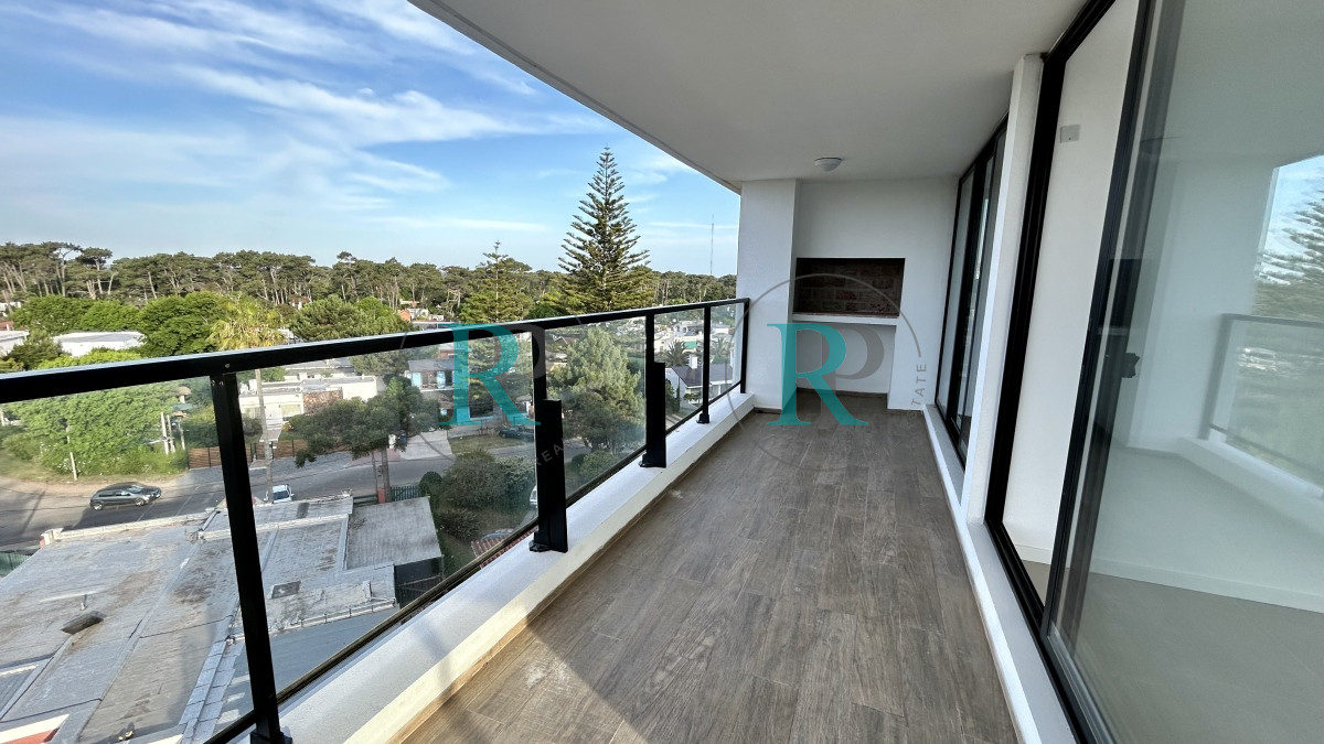 Apartamento ID.2049 - Apartamento de 2 dormitoiros en venta Punta Del Este 