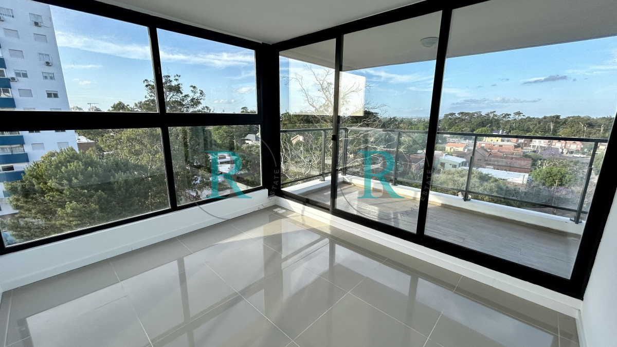 Apartamento ID.2049 - Apartamento de 2 dormitoiros en venta Punta Del Este 