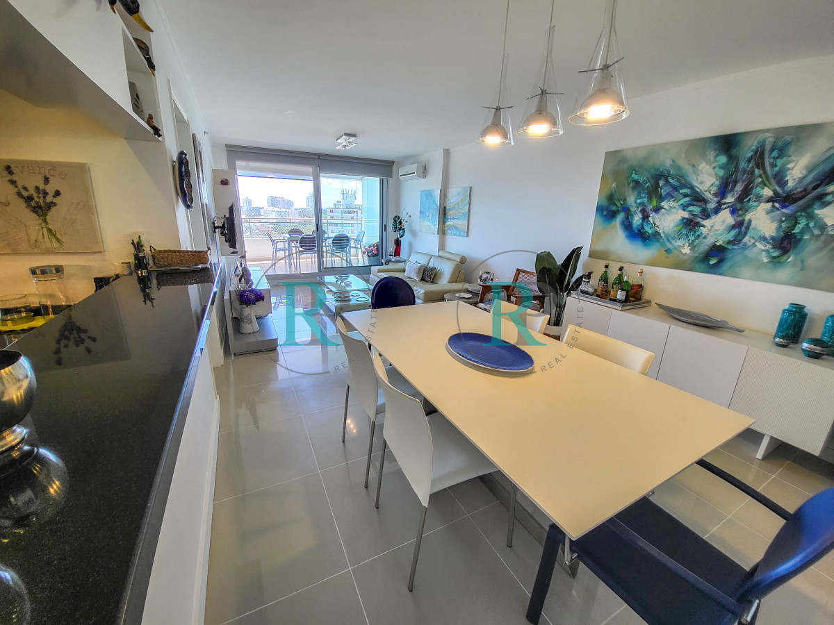Apartamento ID.1940 - Apartamento de 3 dormitorios en venta Punta del Este