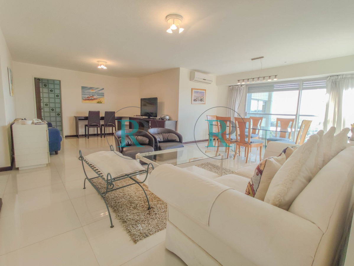 Apartamento ID.1495 - Apartamento en venta Punta Del Este 3 dormitorios