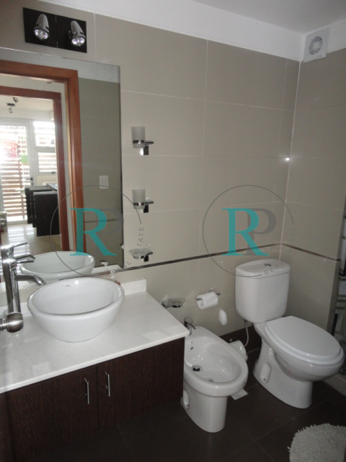 Apartamento ID.2128 - Apartamento de  1 dormitorio en venta  Punta del Este  