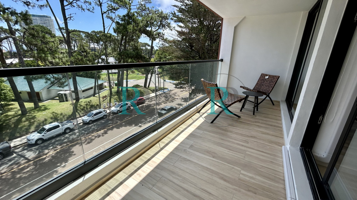 Apartamento ID.2569 - Apartamento de un dormitorio con terraza en venta a 2 cuadras de la mansa