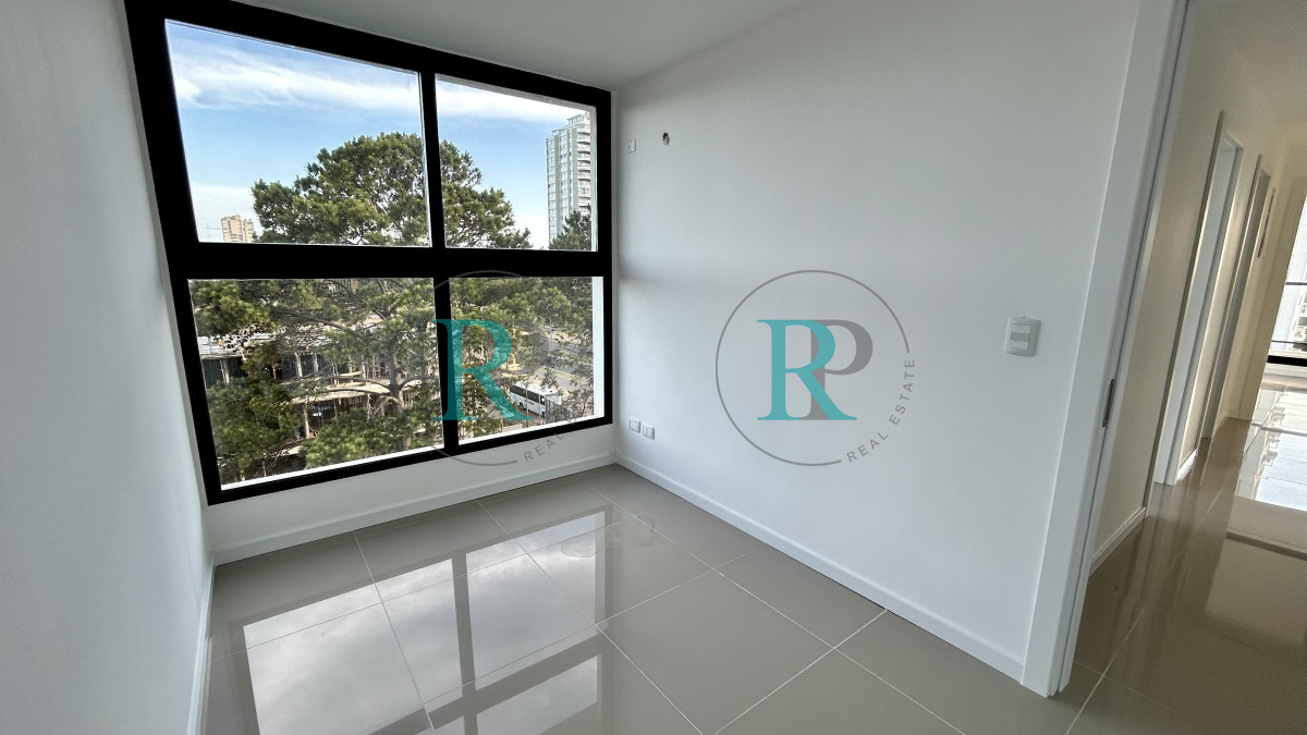 Apartamento ID.2057 - Apartamento en venta 3 dormitorios Punta del Este