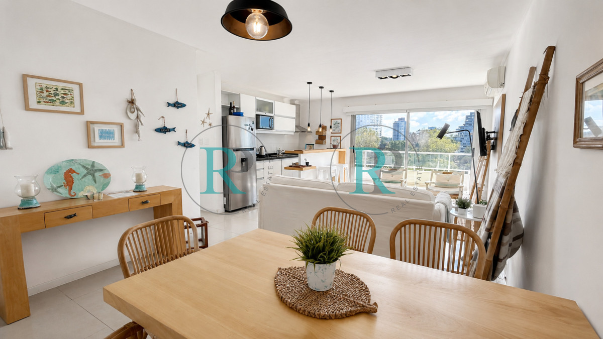 Apartamento ID.2794 - Apartamento de un dormitorio, con gran terraza, en venta en Punta del Este
