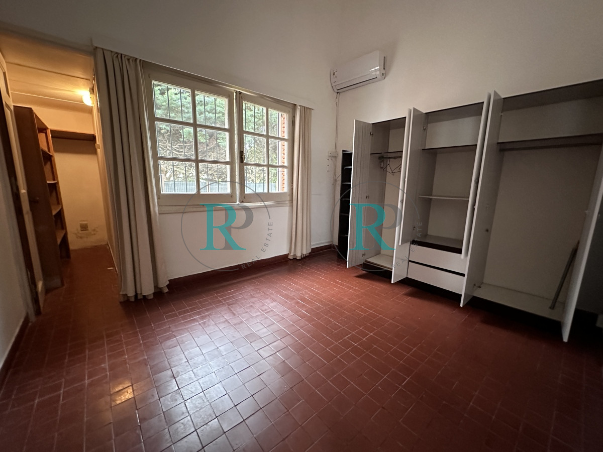 Casa ID.263 - Punta del Este casa en venta de 3 dormitorios en Barrio Cantegril
