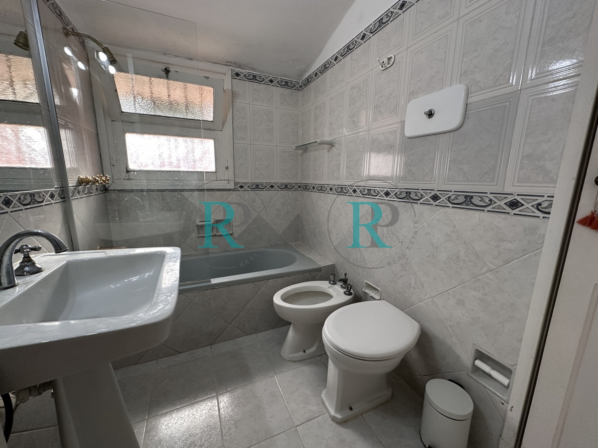 Casa ID.263 - Punta del Este casa en venta de 3 dormitorios en Barrio Cantegril