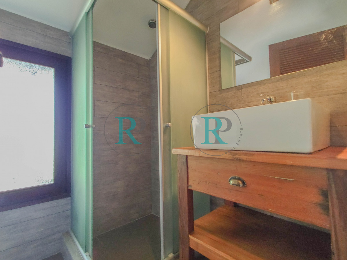 Casa ID.2433 - Casa en venta Playa Mansa 3 dormitorios