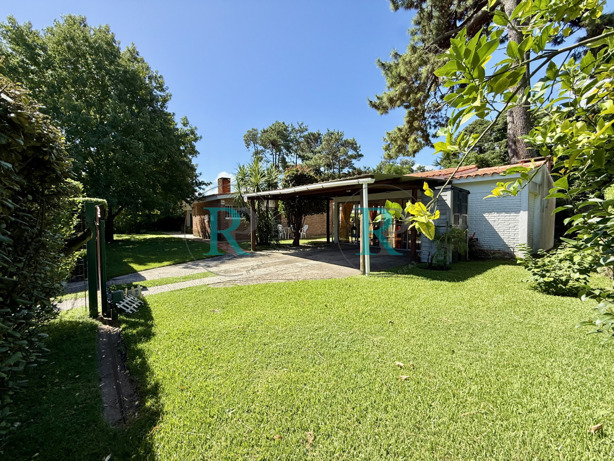 Casa ID.2350 - Casa en venta en Av Córdoba 