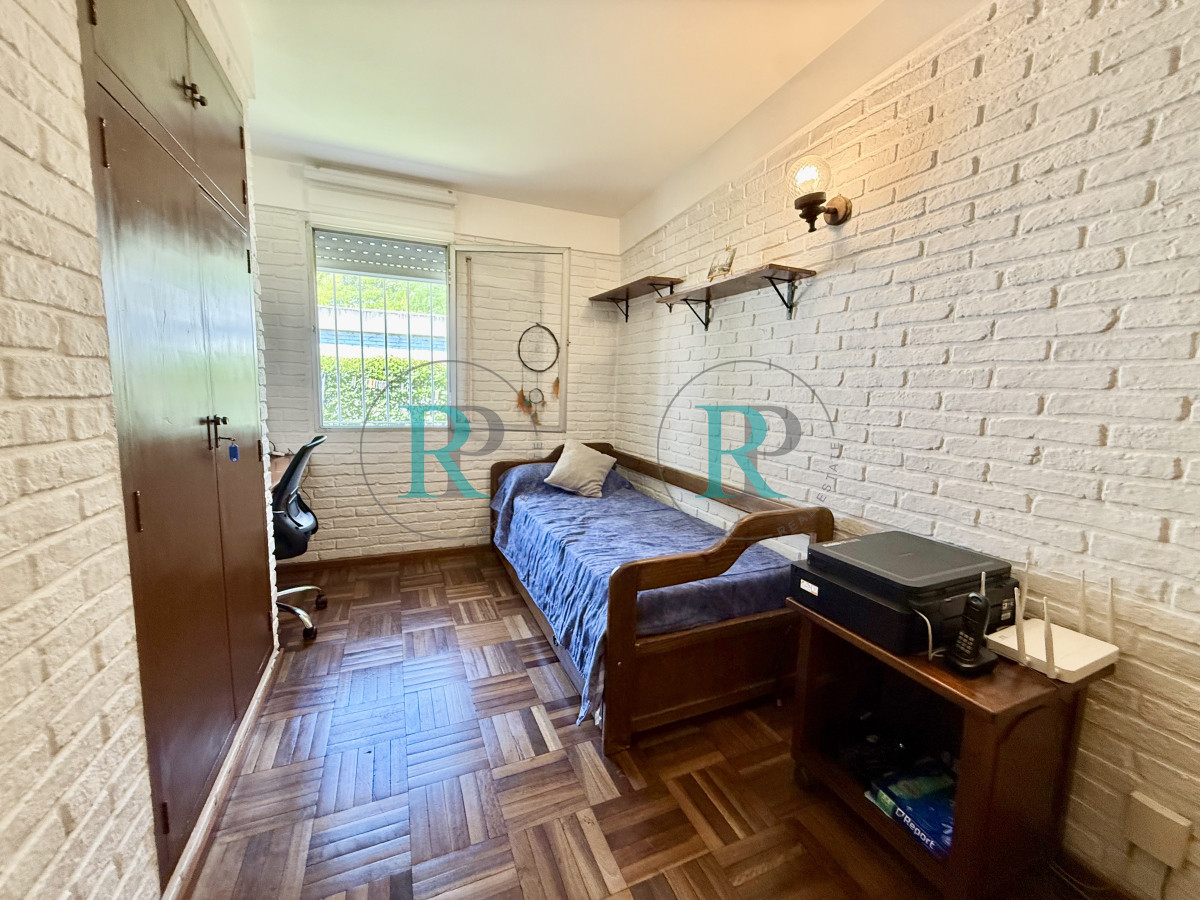Casa ID.2350 - Casa en venta en Av Córdoba 