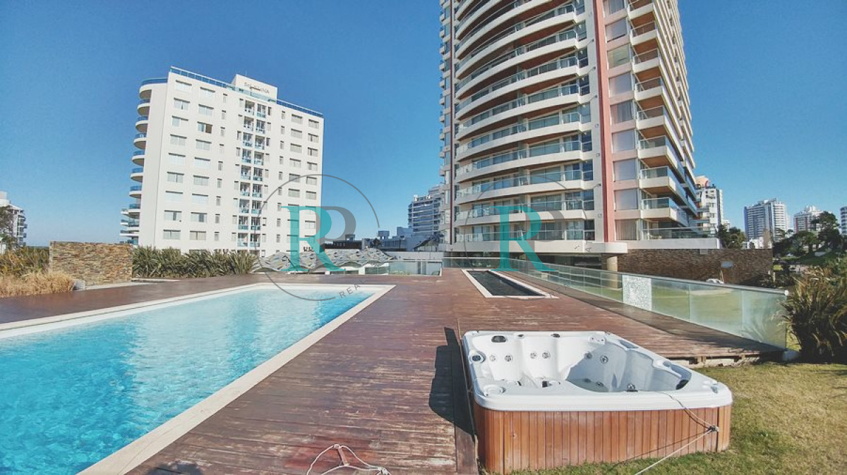 Apartamento ID.2284 - Punta del Este, 3 dormitorios con vista directa al mar