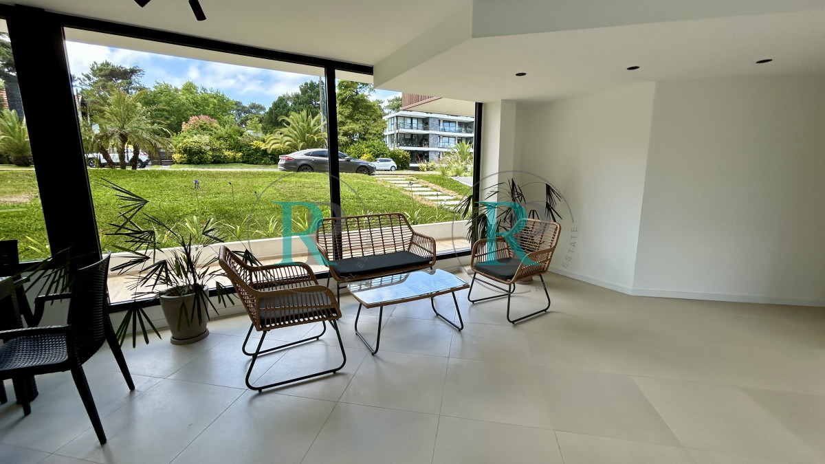 Apartamento ID.2569 - Apartamento de un dormitorio con terraza en venta a 2 cuadras de la mansa