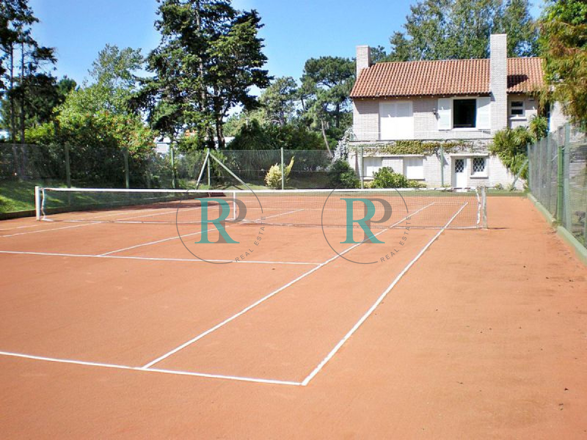 Apartamento ID.1495 - Apartamento en venta Punta Del Este 3 dormitorios