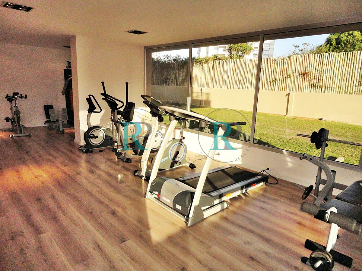Apartamento ID.2794 - Apartamento de un dormitorio, con gran terraza, en venta en Punta del Este