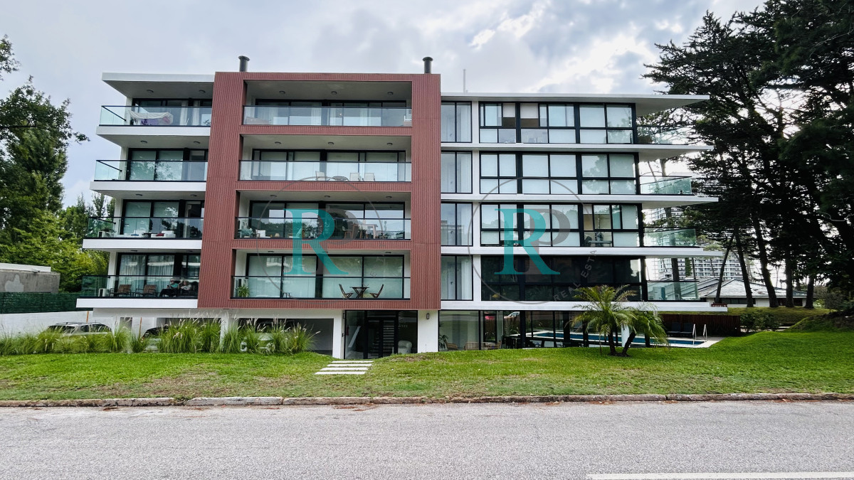 Apartamento ID.2569 - Apartamento de un dormitorio con terraza en venta a 2 cuadras de la mansa