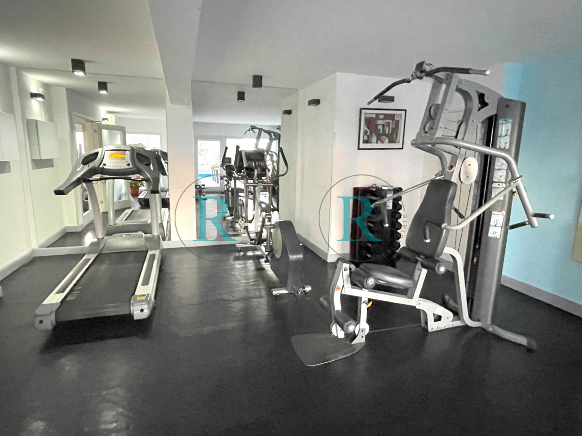 Apartamento ID.2125 - Apartamento de dos dormitorios a metros de playa brava y mansa en Punta del Este