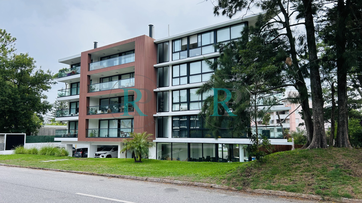 Apartamento ID.2569 - Apartamento de un dormitorio con terraza en venta a 2 cuadras de la mansa