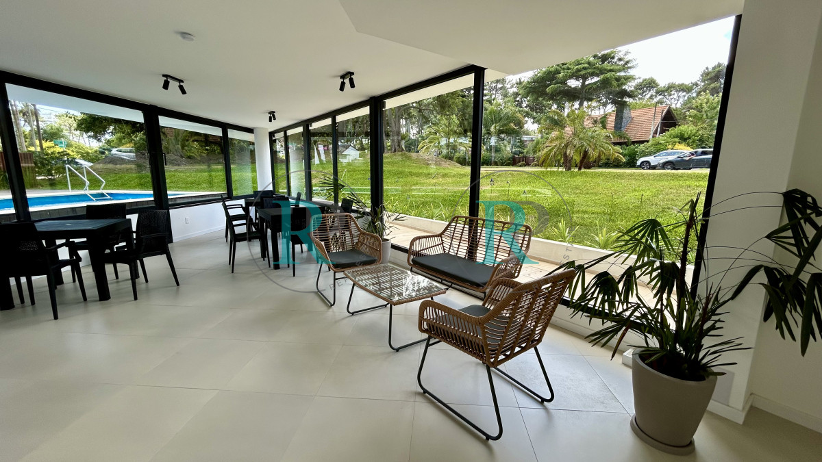 Apartamento ID.2569 - Apartamento de un dormitorio con terraza en venta a 2 cuadras de la mansa