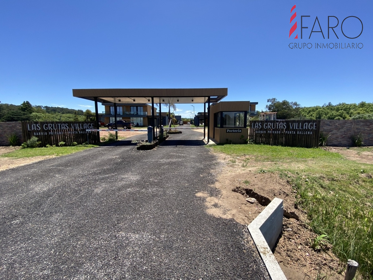 Las Grutas Village - GoPunta - Portal Inmobiliario de Punta del Este - Maldonado