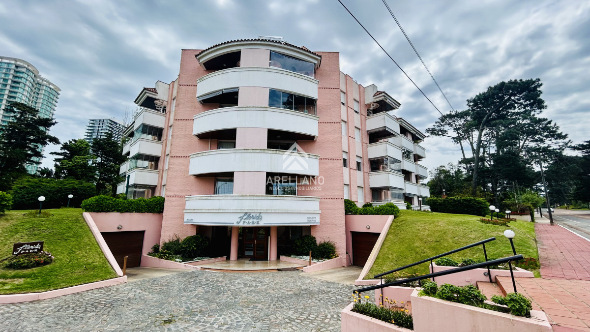 Apartamento ID.4331 - 2 dormitorios, 2 baños playa mansa