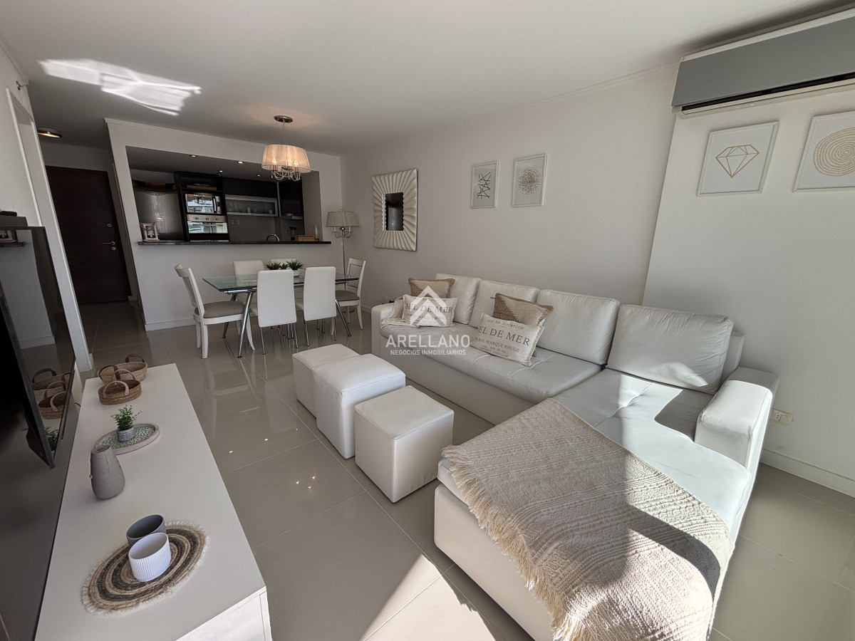 Apartamento ID.1234 - Apartamento piso alto en Forest Tower II Playa Brava 2 dormitorios