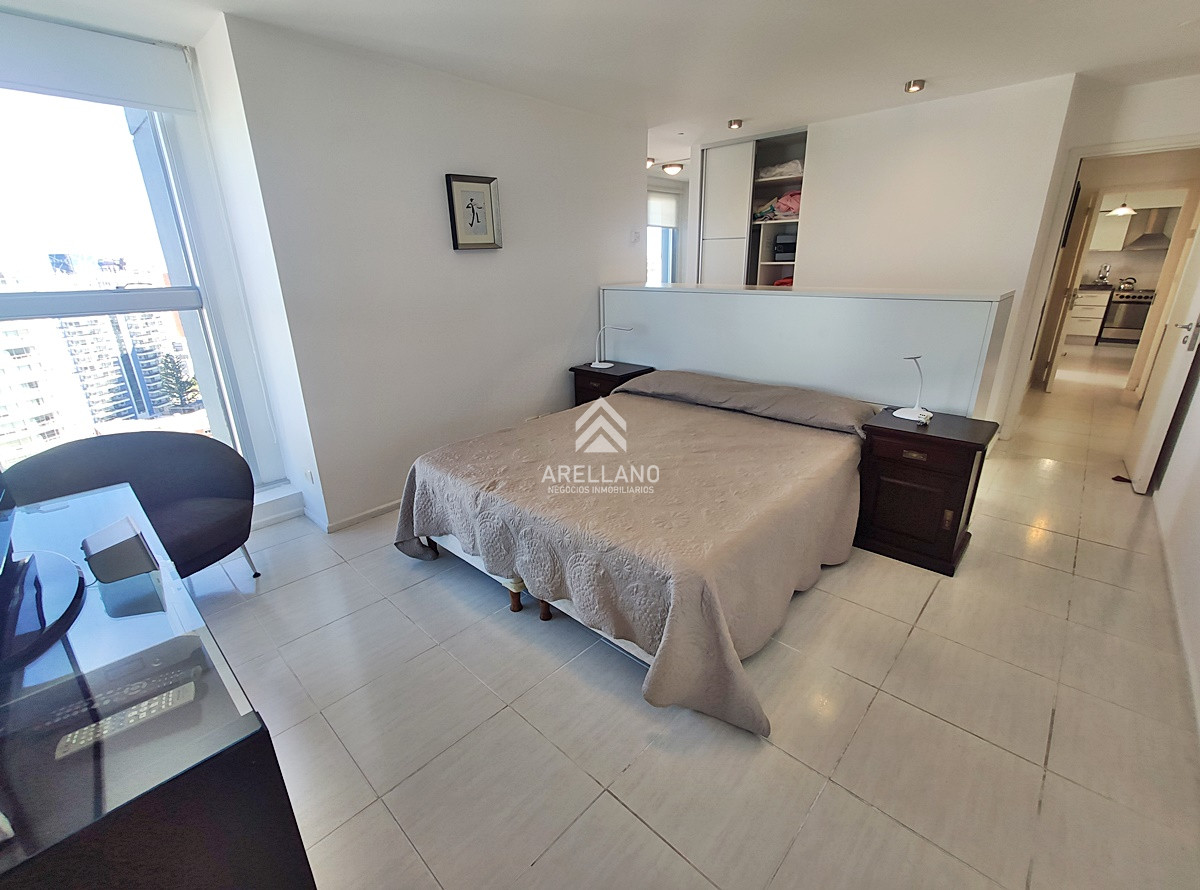 Apartamento ID.1445 - Venta apartamento 3 dormitorios y dependencia 
