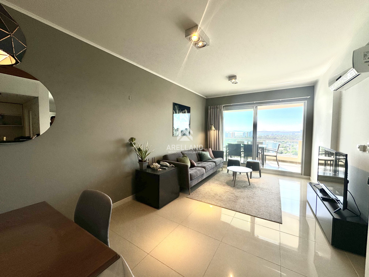 Apartamento ID.5242 - Apartamento de 2 dormitorios con vista al mar