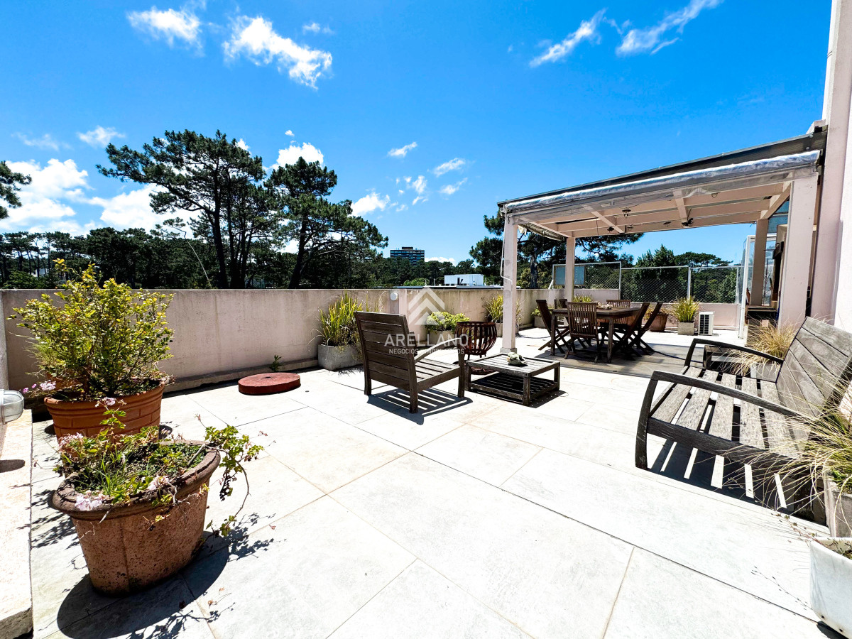 Apartamento ID.4331 - 2 dormitorios, 2 baños playa mansa