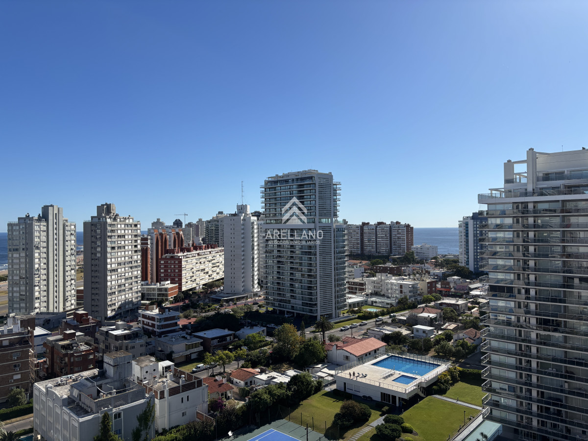 Apartamento ID.1234 - Apartamento piso alto en Forest Tower II Playa Brava 2 dormitorios
