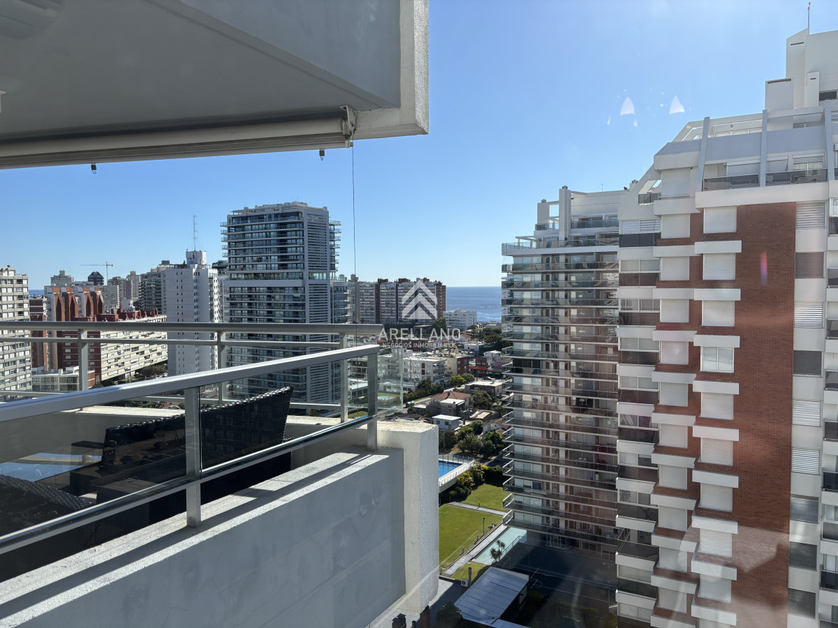 Apartamento ID.1234 - Apartamento piso alto en Forest Tower II Playa Brava 2 dormitorios