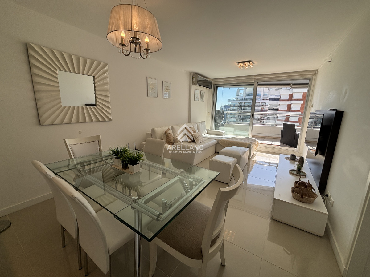 Apartamento ID.1234 - Apartamento piso alto en Forest Tower II Playa Brava 2 dormitorios