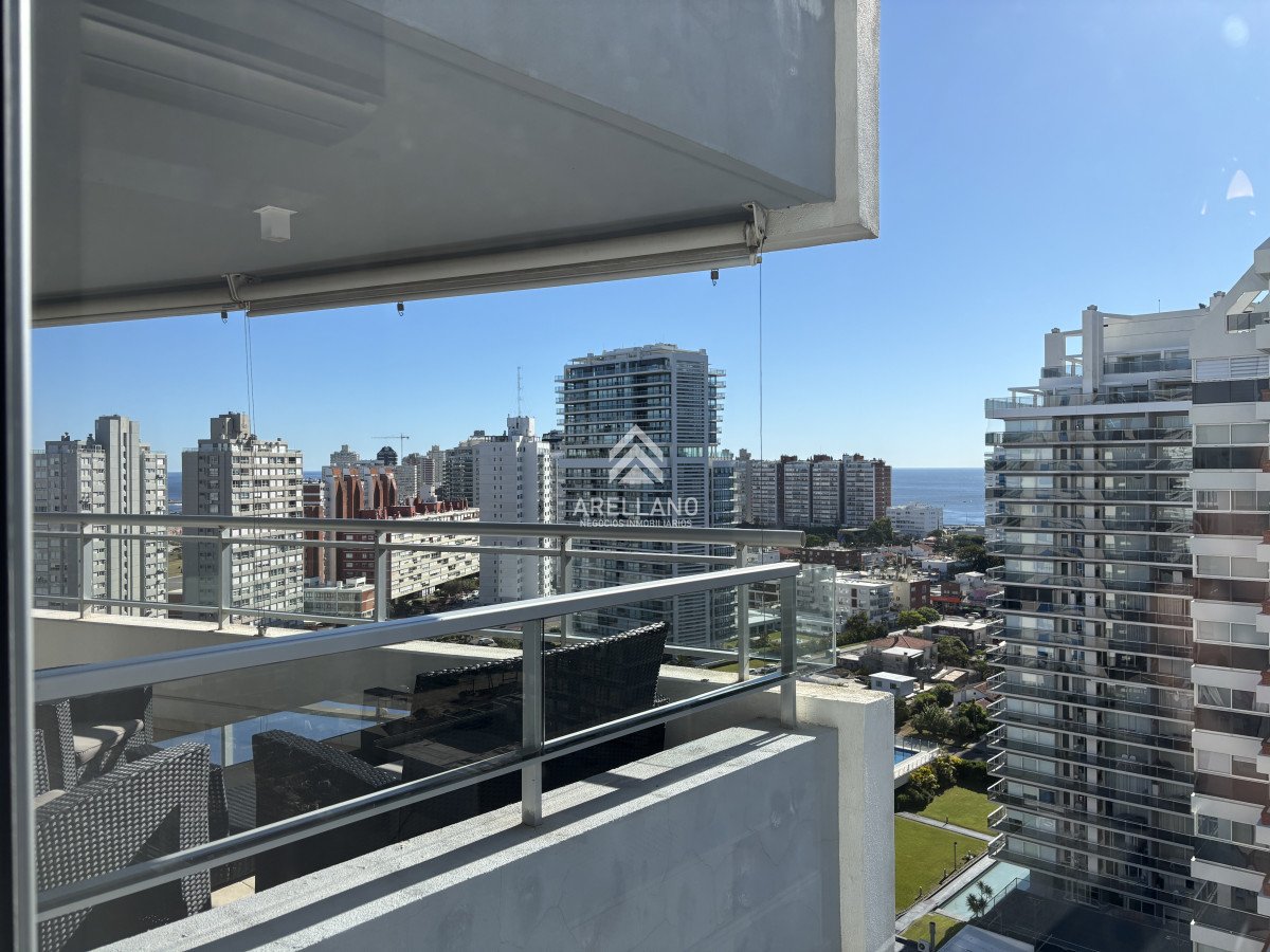 Apartamento ID.1234 - Apartamento piso alto en Forest Tower II Playa Brava 2 dormitorios