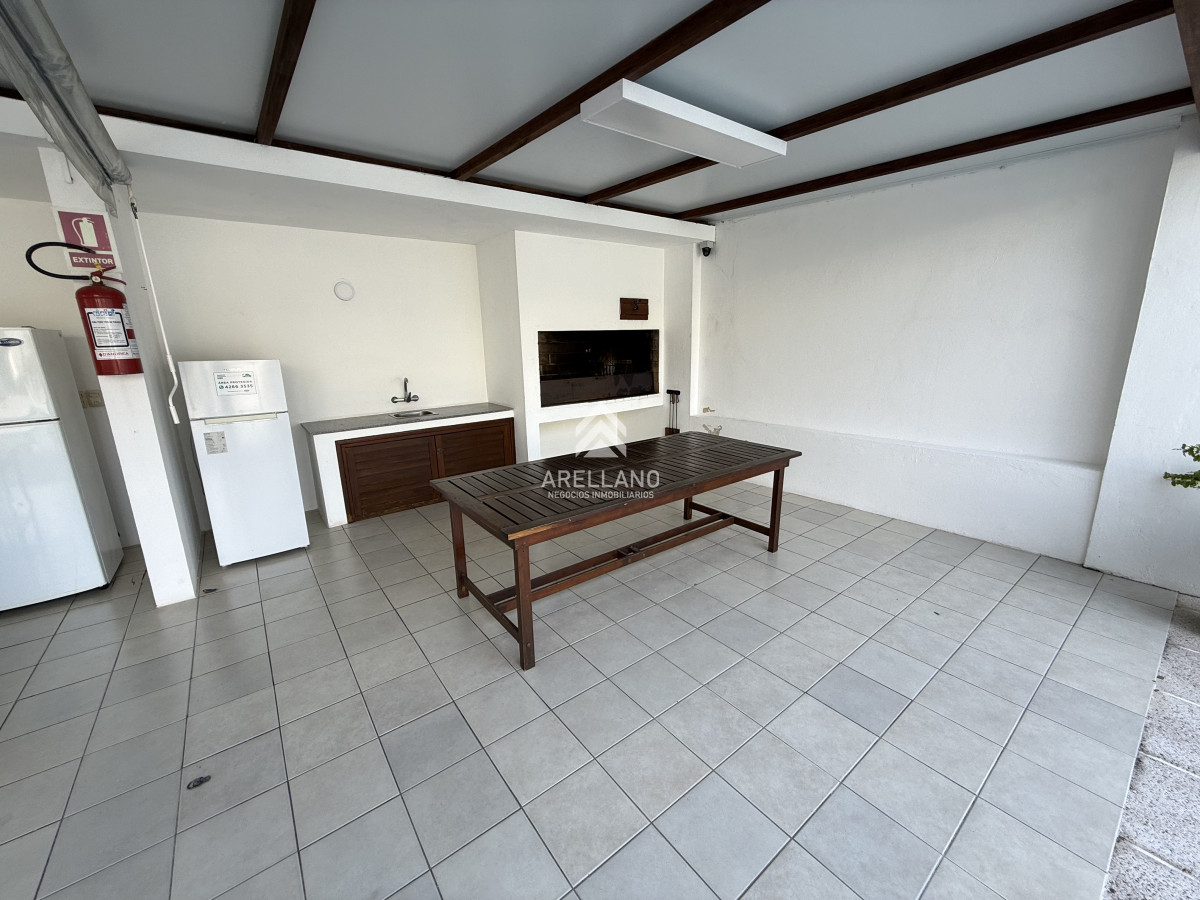 Apartamento ID.5763 - Excelente apartamento  en venta de 2 dormitorios punta del este