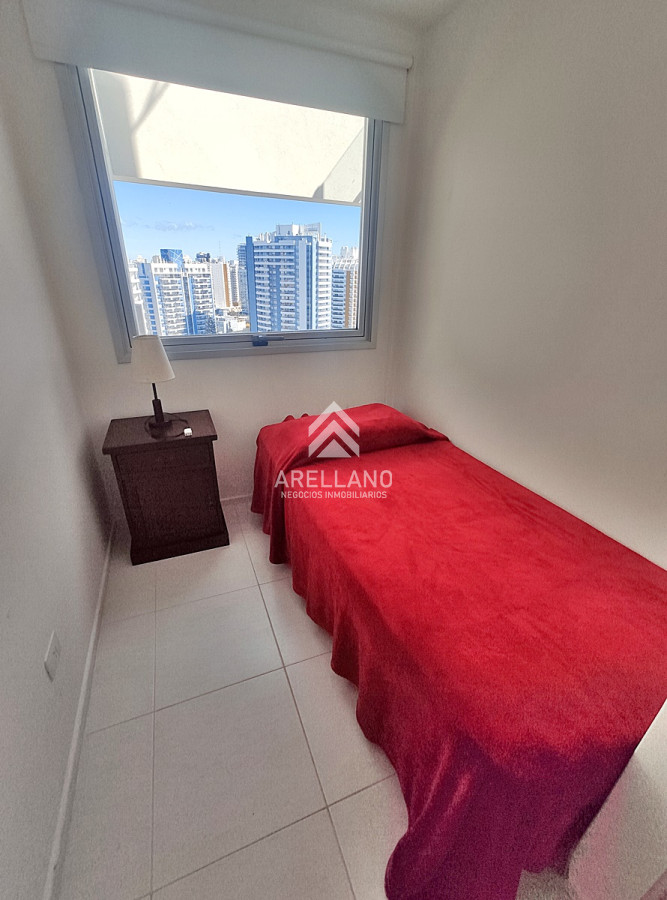 Apartamento ID.1445 - Venta apartamento 3 dormitorios y dependencia 