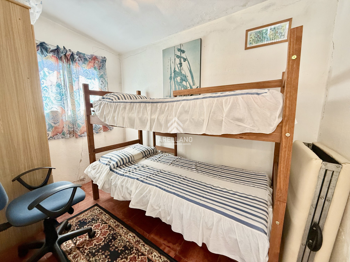 Casa ID.4352 - Casa en venta 3 DORMITORIOS Y DEPENDENCIA