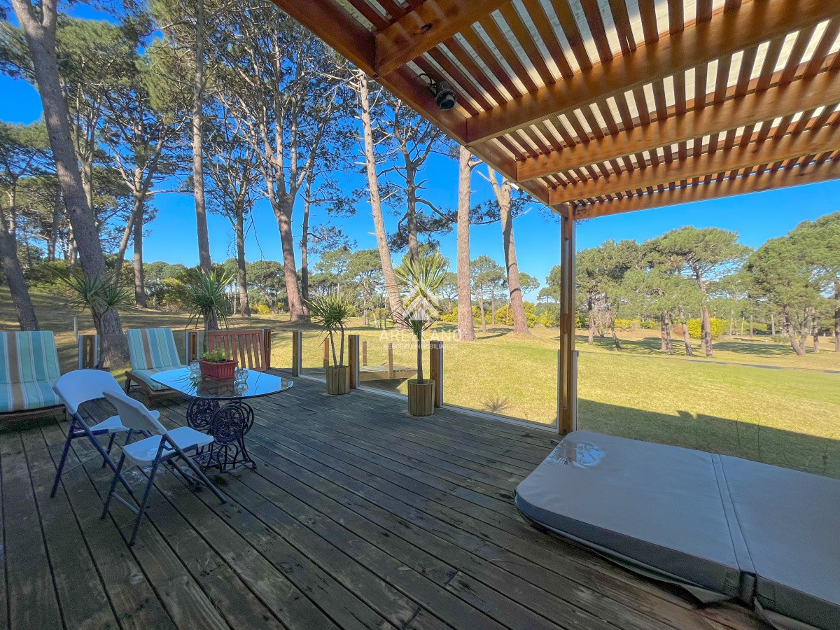 Casa ID.3652 - Casa en venta 3 dormitorios en Club del Lago