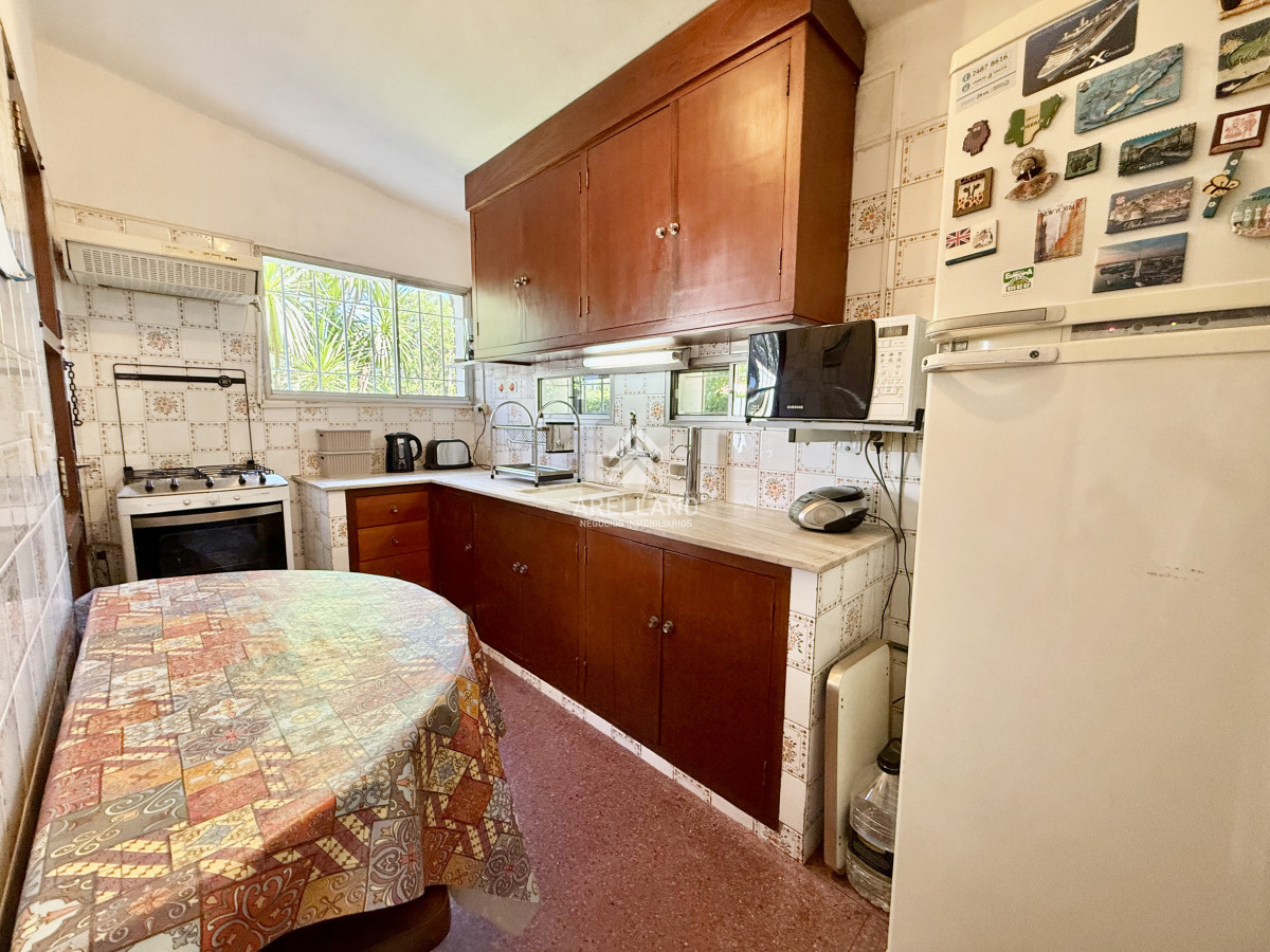 Casa ID.4352 - Casa en venta 3 DORMITORIOS Y DEPENDENCIA