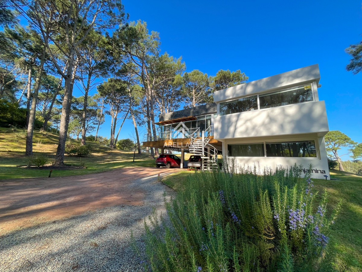 Casa ID.3652 - Casa en venta 3 dormitorios en Club del Lago