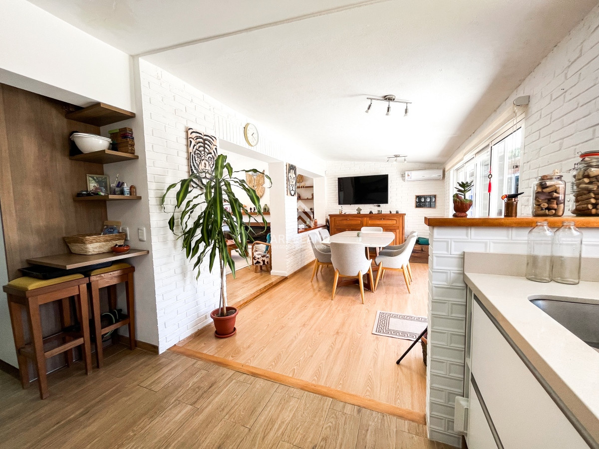 Casa ID.4121 - Casa en venta, Cantegril, Punta del Este 3 dormitorios