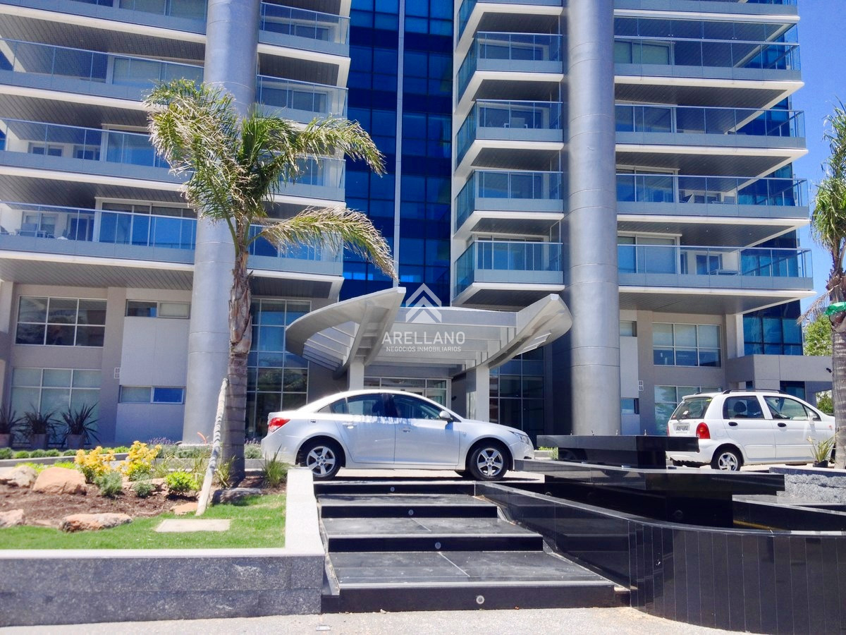 Apartamento ID.1396 - Venta Apartamento 3 dormitorios en Punta del Este