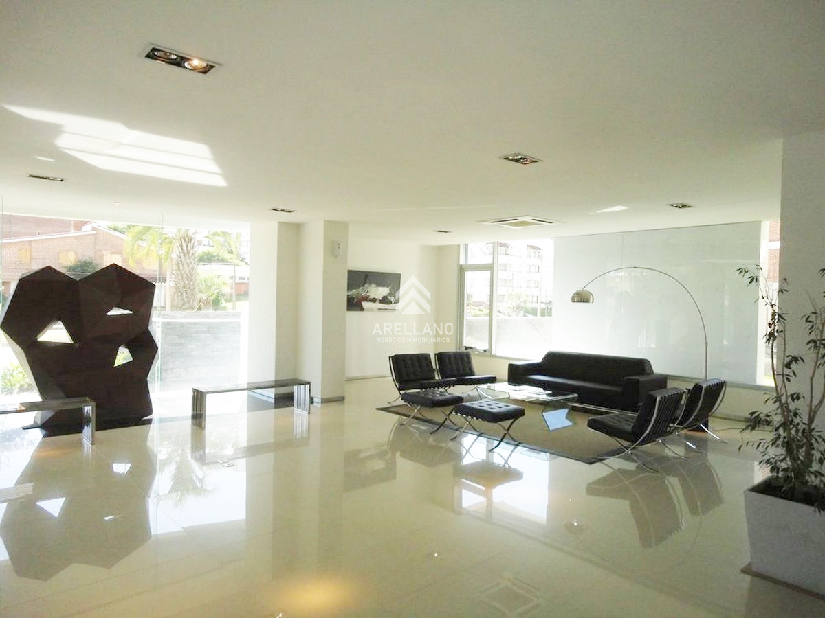 Apartamento ID.1234 - Apartamento piso alto en Forest Tower II Playa Brava 2 dormitorios