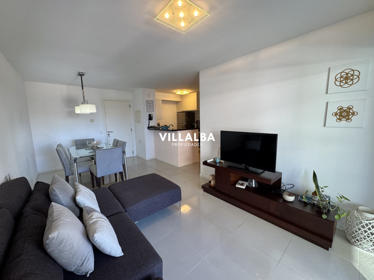 Apartamento ID.3682 - Apartamento de 2 dormitorios en Torre con servicios