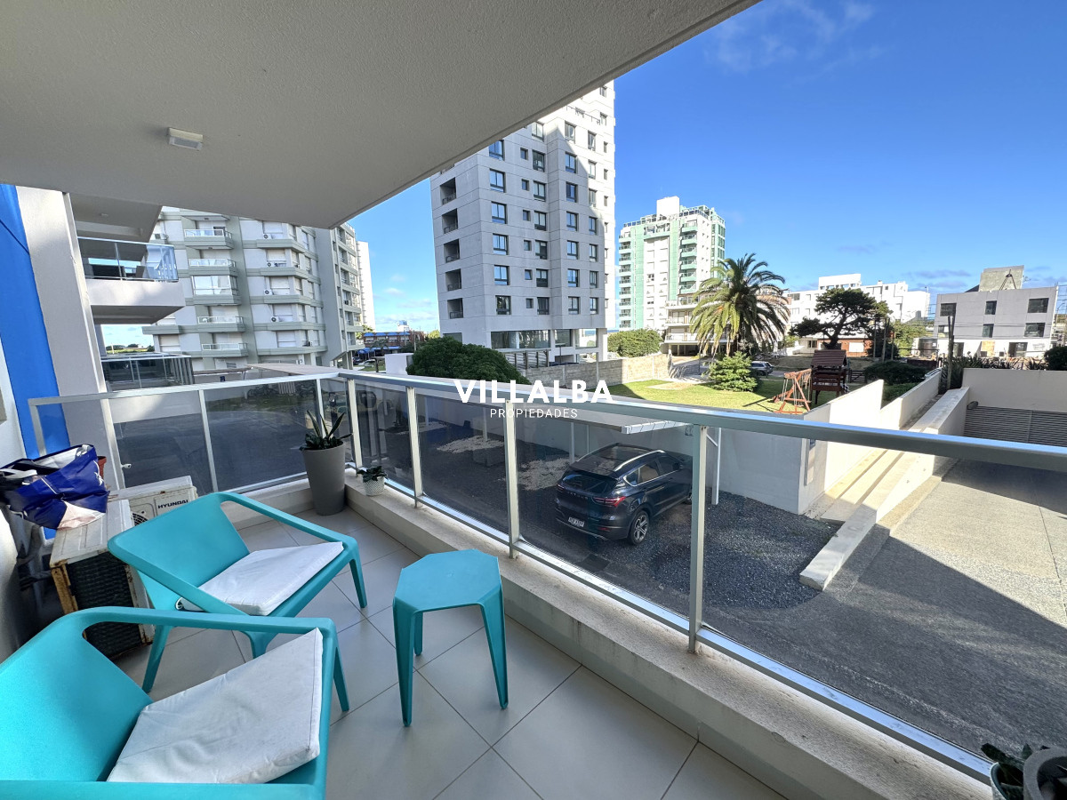 Apartamento ID.3682 - Apartamento de 2 dormitorios en Torre con servicios