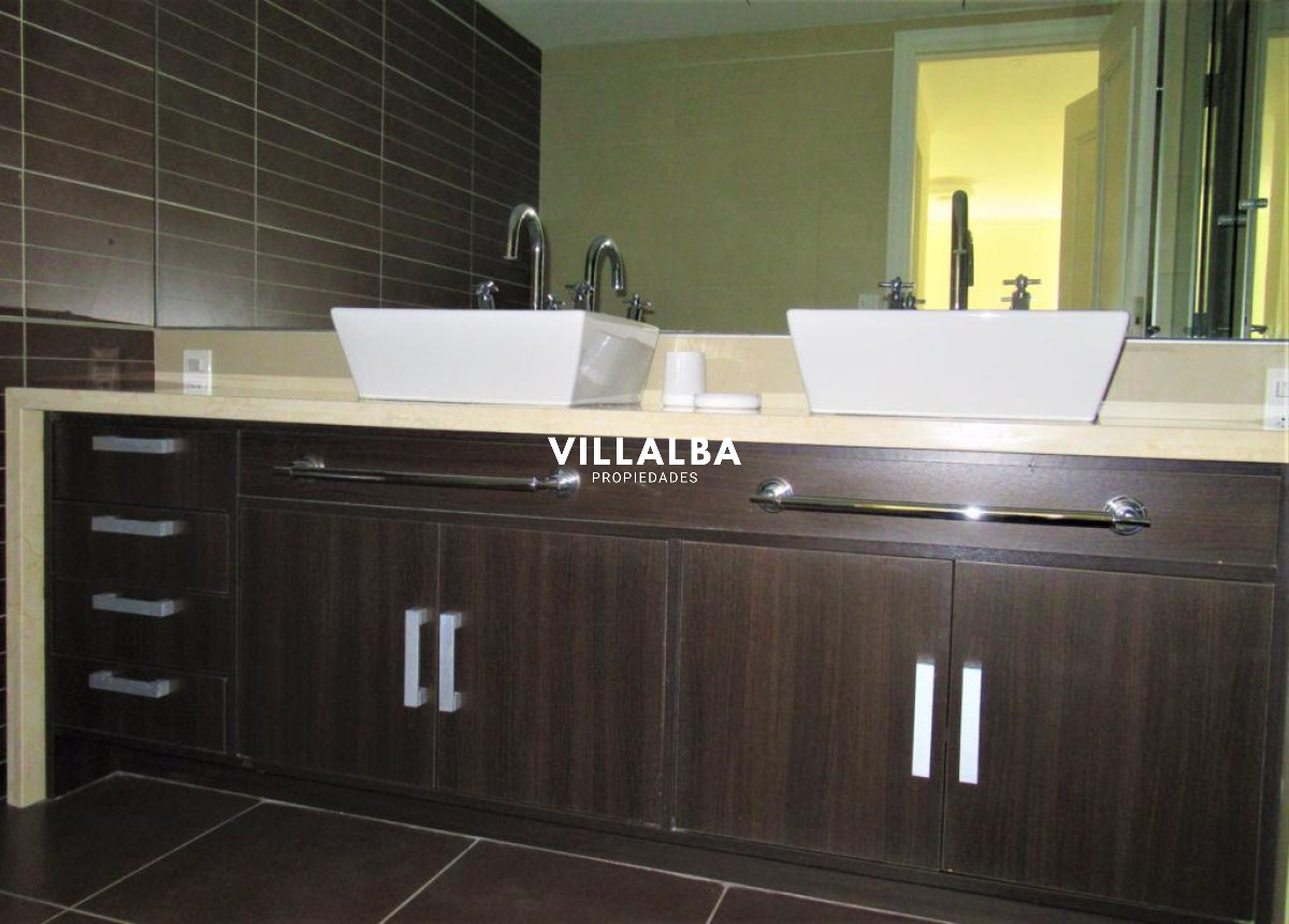 Apartamento ID.1541 - Excelente apartamanto en venta en Imperiale, Playa Brava, Punta del Este, Uruguay