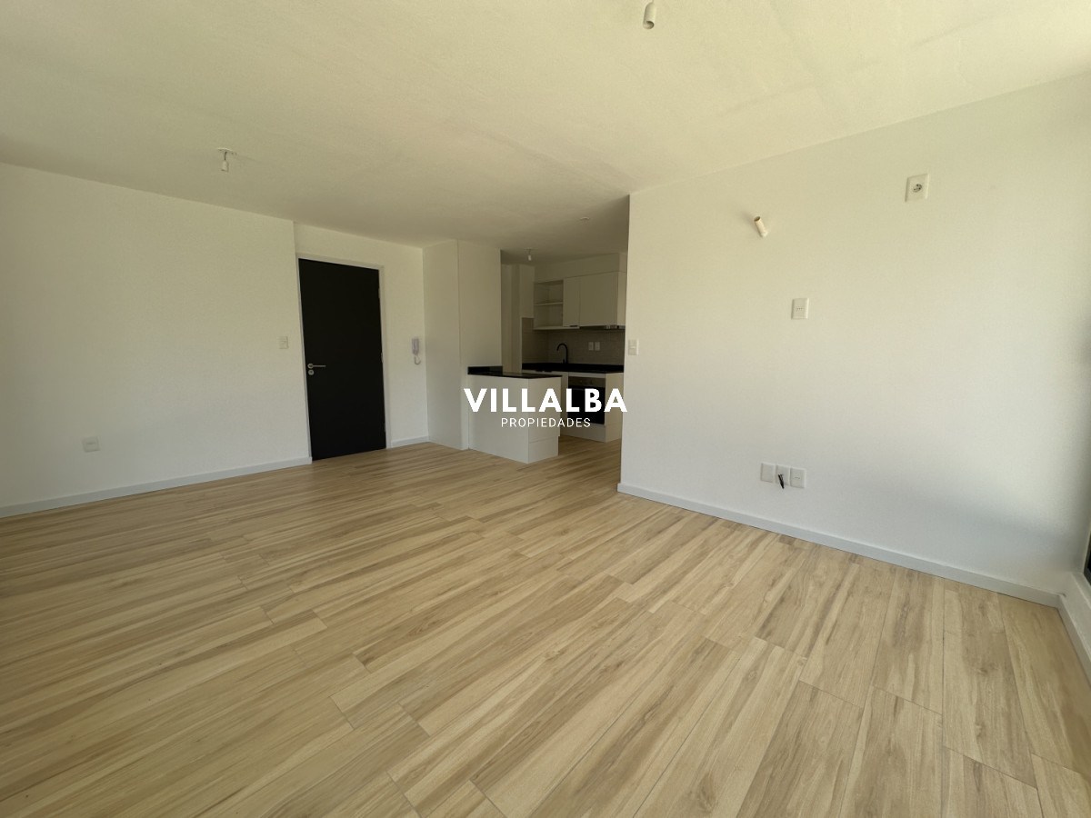 Apartamento ID.4217 - Apartamento en venta de 2 dormitorios, Aidy Grill, Punta del Este.