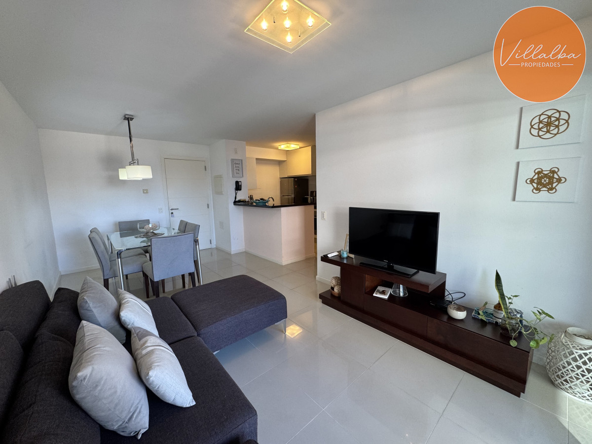 Apartamento ID.3682 - Apartamento de 2 dormitorios en Torre con servicios